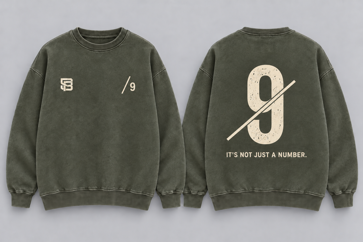 THE FINISHER — Washed Oversized Crewneck