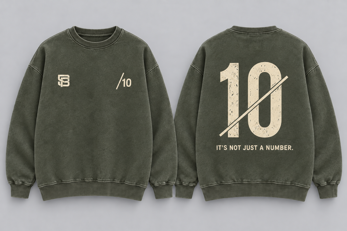 THE PLAYMAKER — Washed Oversized Crewneck