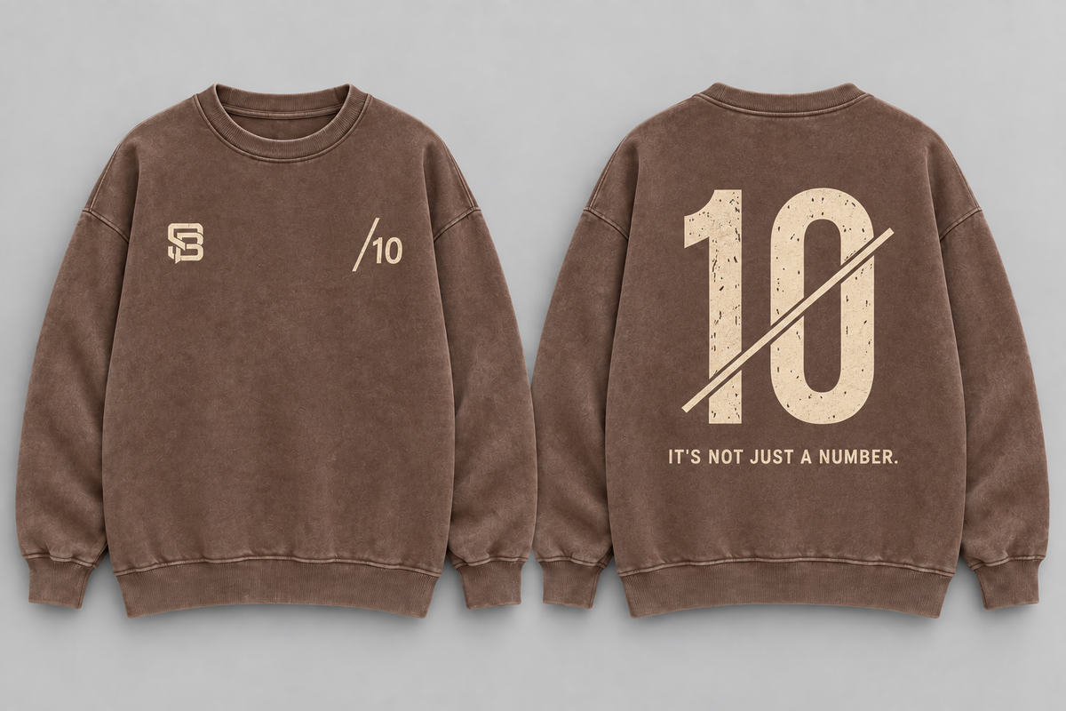 THE PLAYMAKER — Washed Oversized Crewneck
