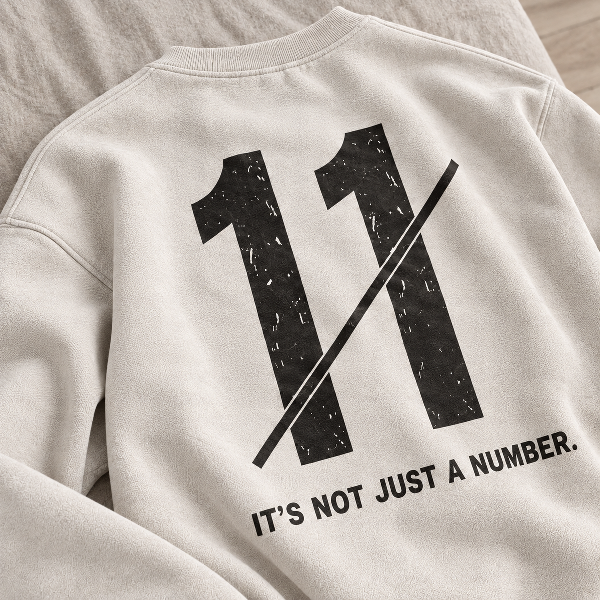 WIDE THREAT — Washed Oversized Crewneck